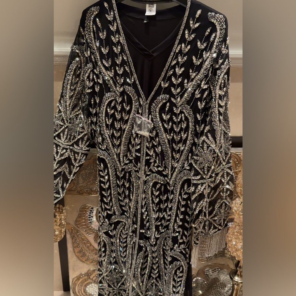 Elegant Black and Silver Embellished Women's dress 🩷